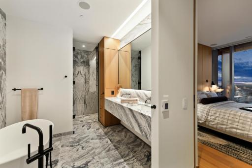 255 Hennepin Avenue, 3204, Minneapolis, MN 55401