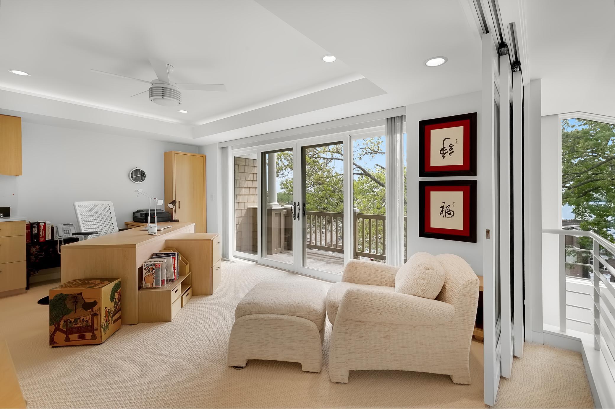 Upper-Level // Office