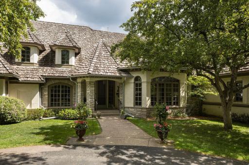1000 Old Crystal Bay Road, Wayzata, MN 55391