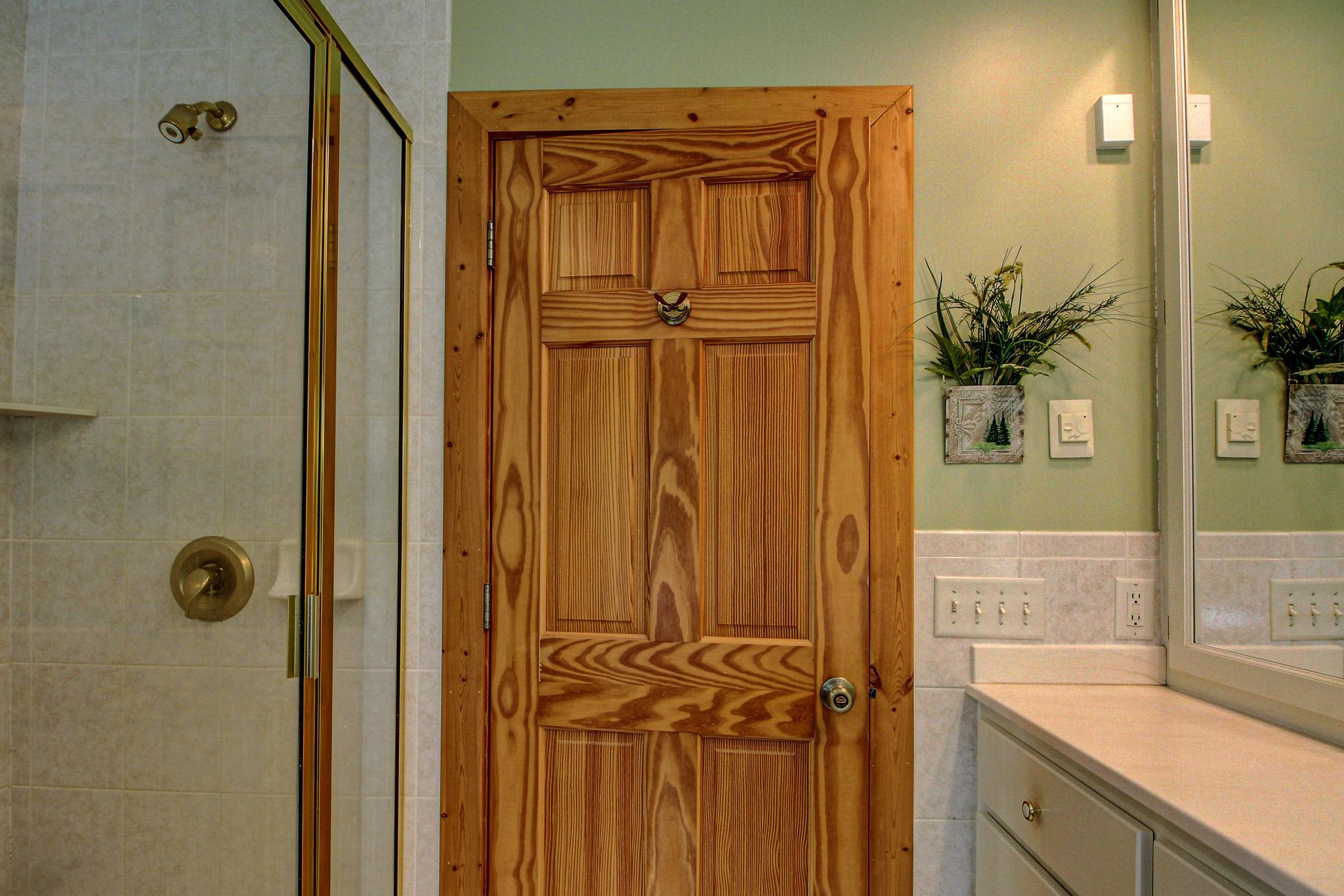 Primary Shower.jpg