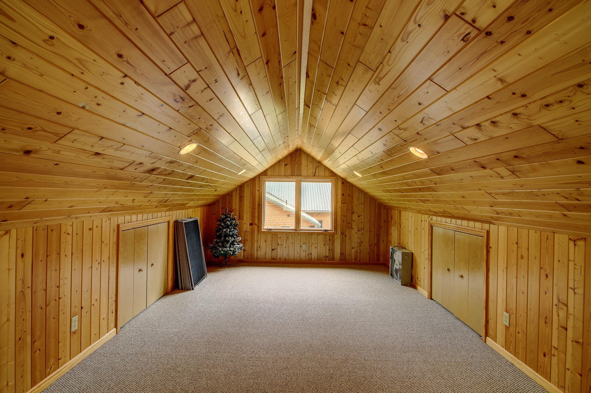Craft Cabin Loft.jpg