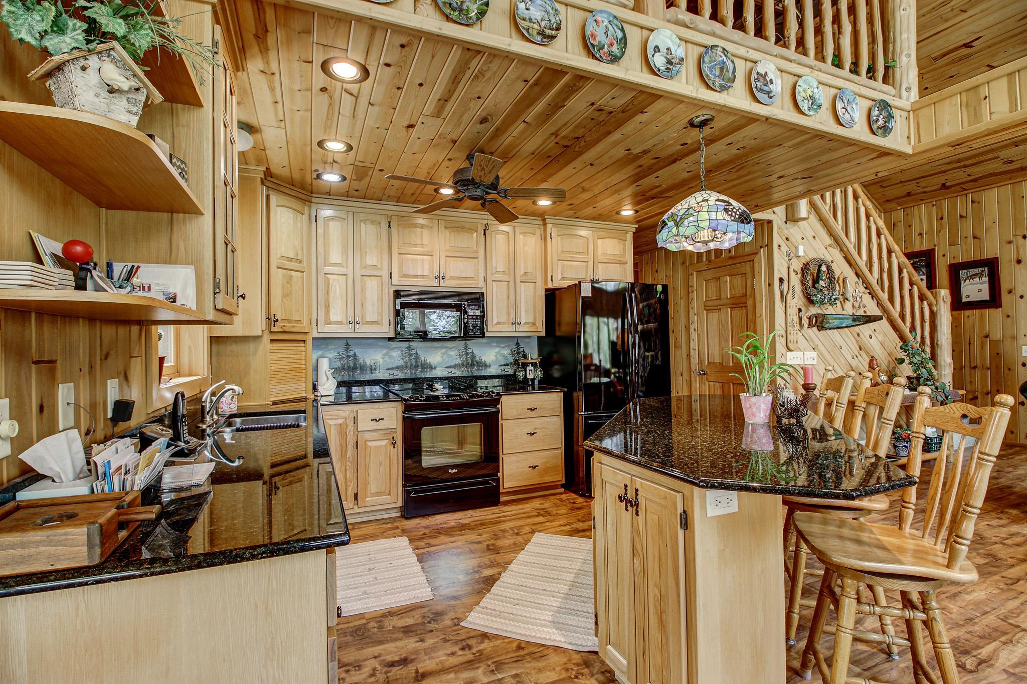 Kitchen with Island.jpg