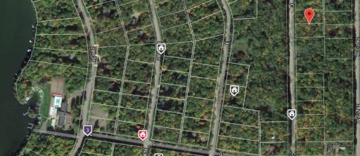 See lots in top right corner, beach and pool access on left side.jpeg