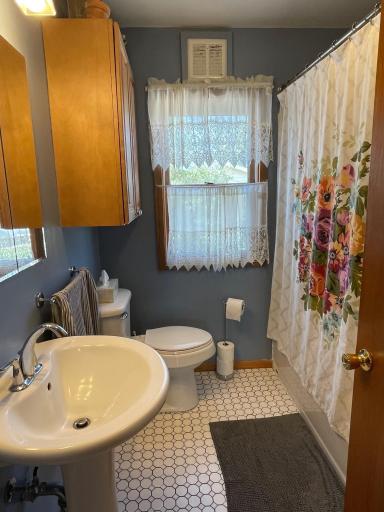 Photo for 912 3rd Street NE, Roseau, MN 56751 - Listing #6374325 912 3rd Street NE, Roseau, MN 56751