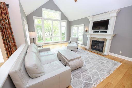2710 Le Homme Dieu Heights NE, Alexandria, MN 56308