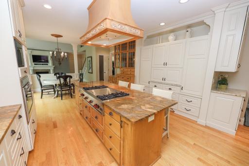 2710 Le Homme Dieu Heights NE, Alexandria, MN 56308