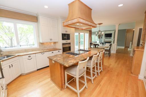 2710 Le Homme Dieu Heights NE, Alexandria, MN 56308