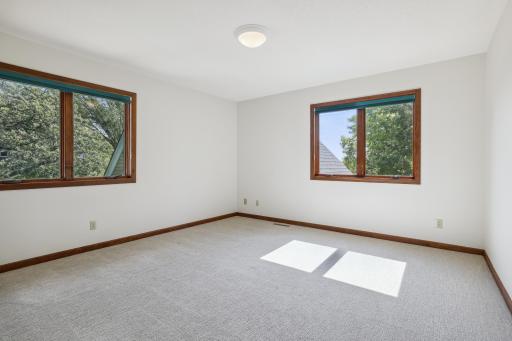 6901 Auto Club Road, Bloomington, MN 55438
