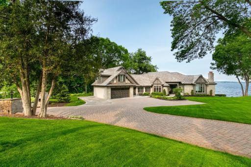 1487 Shoreline Drive, Wayzata, MN 55391
