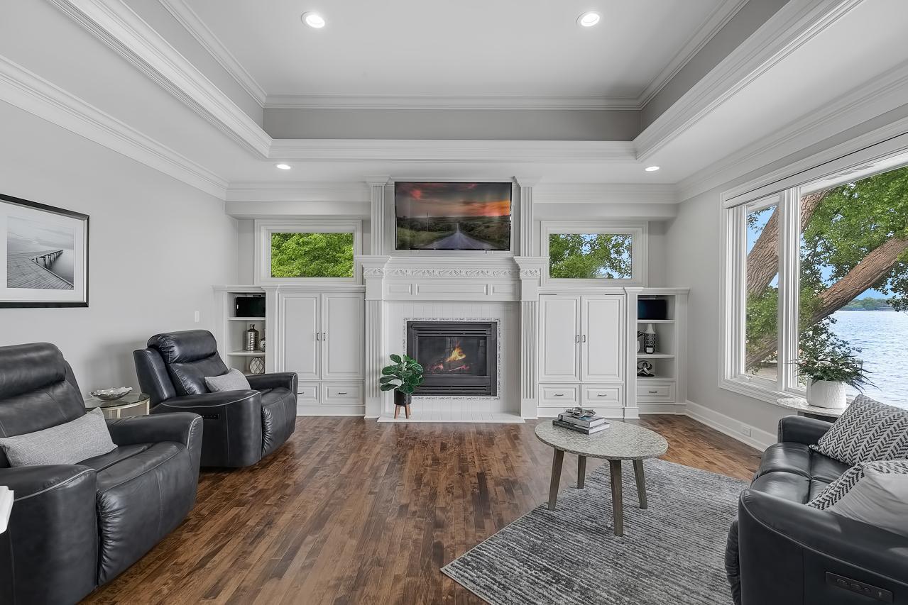 Entertaining Room With Fireplace.jpg