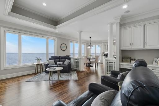 Entertaining Room Toward Deck.jpg
