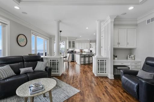 Entertaining Room Toward Kitchen.jpg