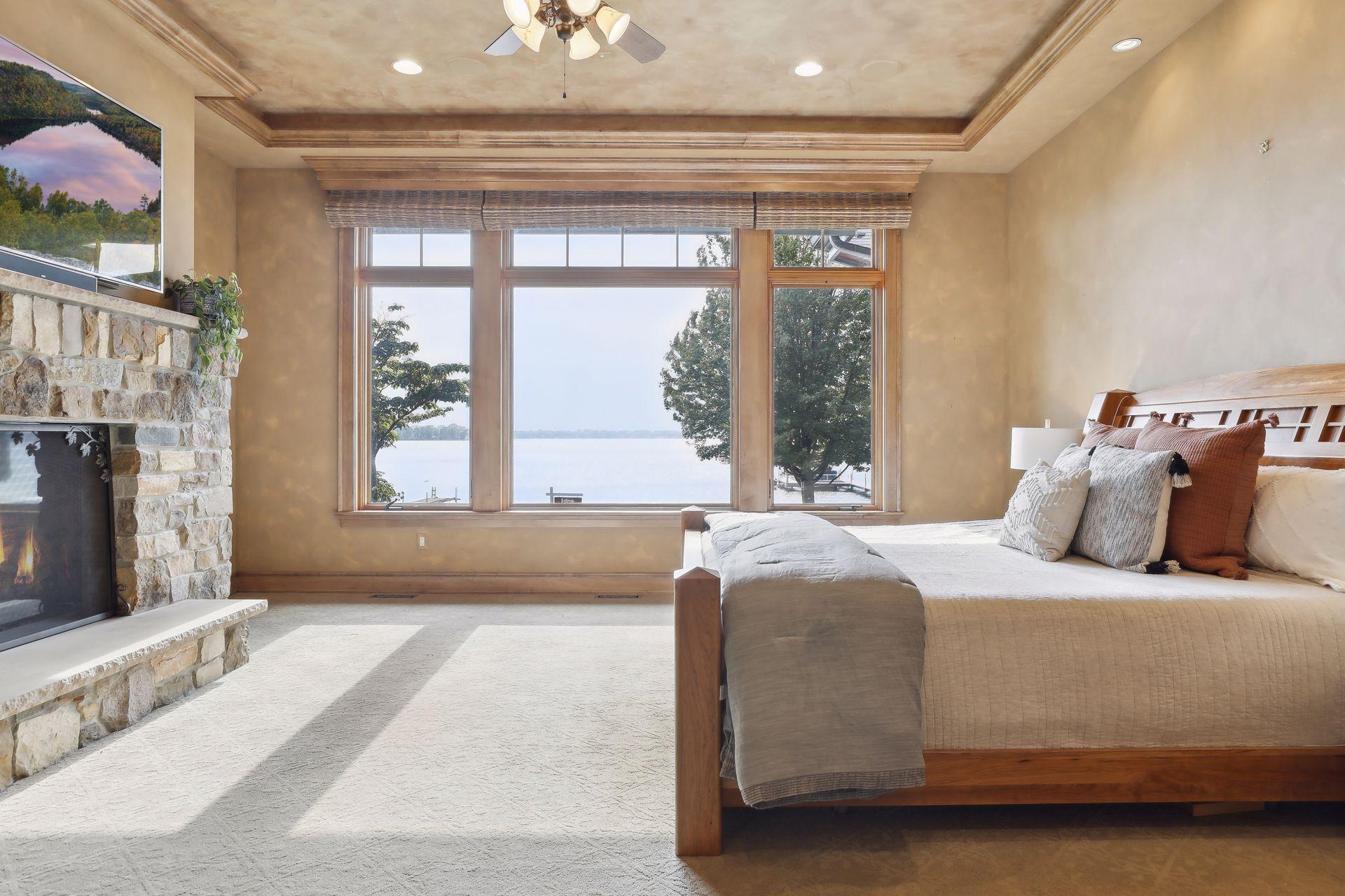 Gorgeous private views of the Lake when you begin your day.
