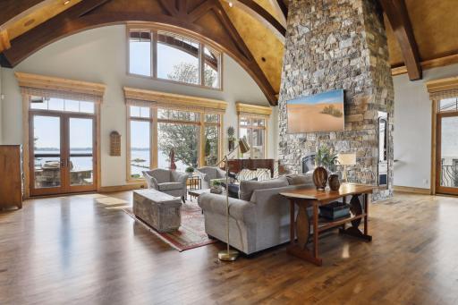 22598 Hayward Avenue N, Forest Lake, MN 55025