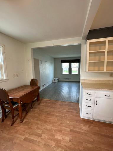 15 Kitchen to LR.jpeg