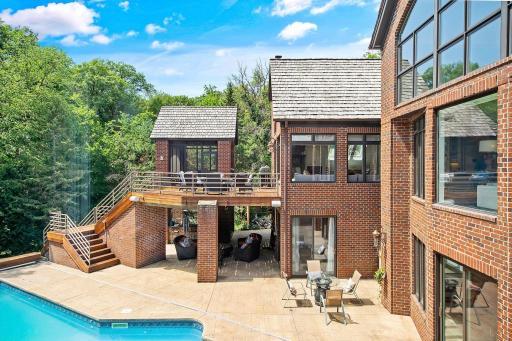 10 Gideons Point Road, Excelsior, MN 55331