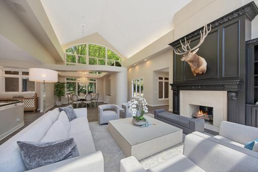 10 Gideons Point Road, Excelsior, MN 55331