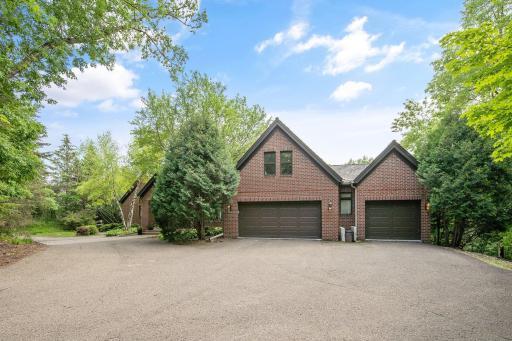 10 Gideons Point Road, Excelsior, MN 55331
