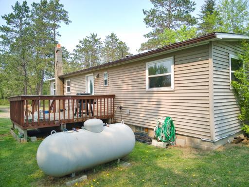 REAR EXTERIOR AND BACK DECK