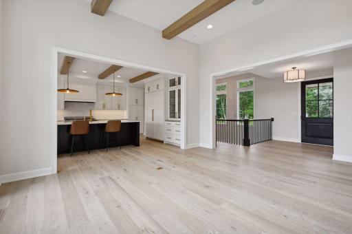 345 Margaret Circle, Wayzata, MN 55391