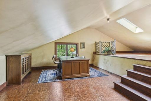 The unique, versatile upper-level bonus room.