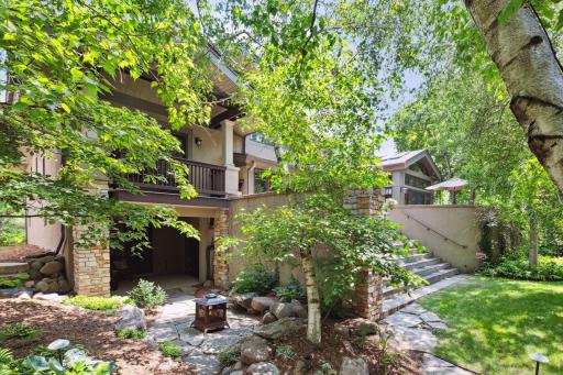 This is truly an exceptional home you'd be proud to own.
