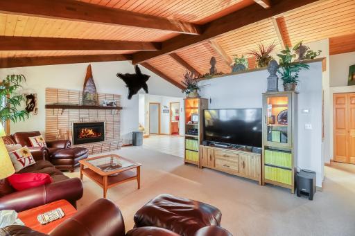 432 Shorewood Drive, Detroit Lakes, MN 56501