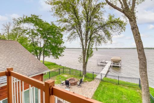 432 Shorewood Drive, Detroit Lakes, MN 56501