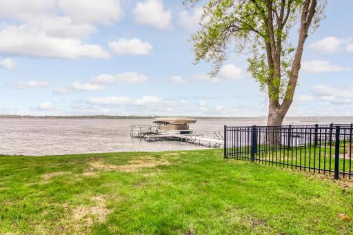 432 Shorewood Drive, Detroit Lakes, MN 56501