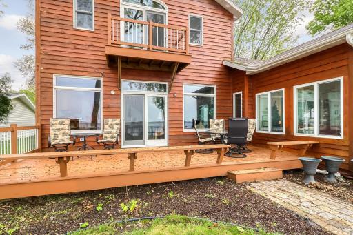 432 Shorewood Drive, Detroit Lakes, MN 56501
