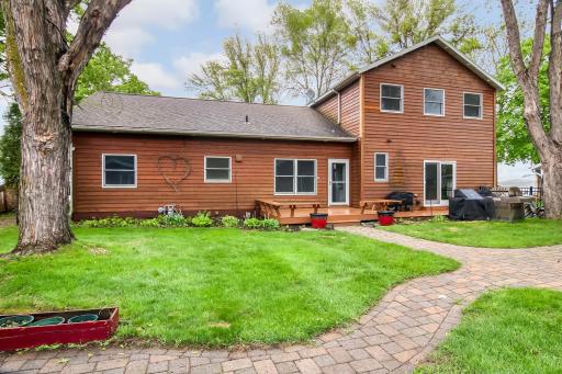 432 Shorewood Drive, Detroit Lakes, MN 56501