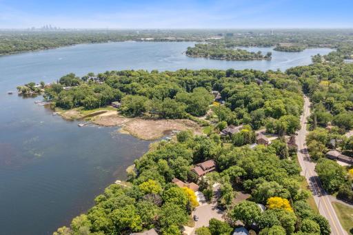 12105 29th Avenue N, Plymouth, MN 55441