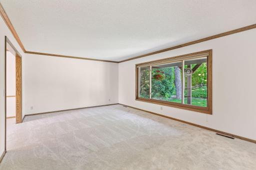 12105 29th Avenue N, Plymouth, MN 55441