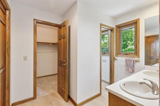12105 29th Avenue N, Plymouth, MN 55441