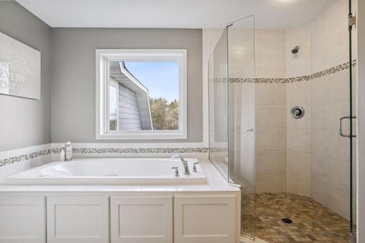 3887 Paradise Cove N, Stillwater, MN 55082