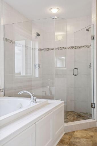 3887 Paradise Cove N, Stillwater, MN 55082