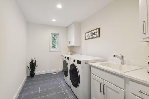 5737 Zenith Avenue S, Edina, MN 55410