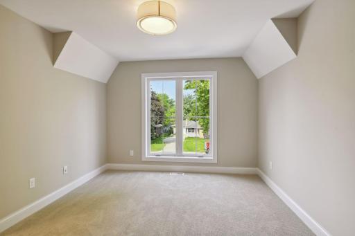 5737 Zenith Avenue S, Edina, MN 55410