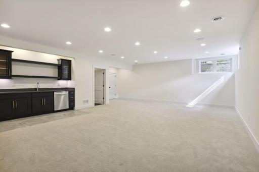 5737 Zenith Avenue S, Edina, MN 55410