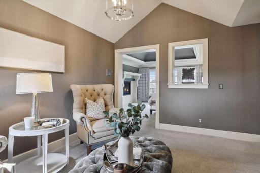 77 Monarch Way, North Oaks, MN 55127