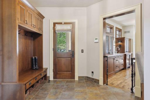 77 Monarch Way, North Oaks, MN 55127
