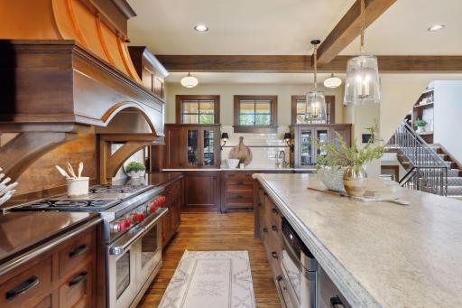 77 Monarch Way, North Oaks, MN 55127