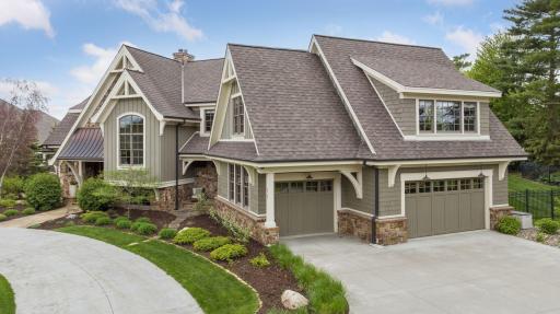 77 Monarch Way, North Oaks, MN 55127