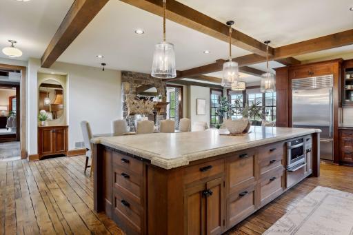77 Monarch Way, North Oaks, MN 55127