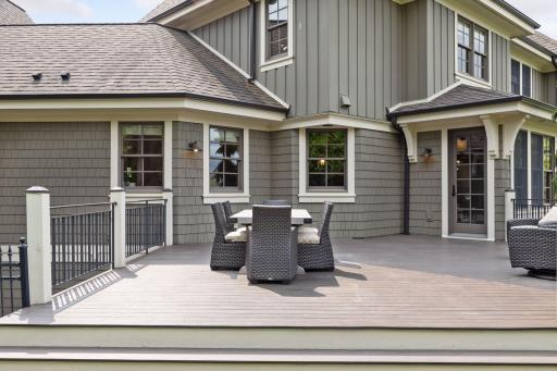 77 Monarch Way, North Oaks, MN 55127