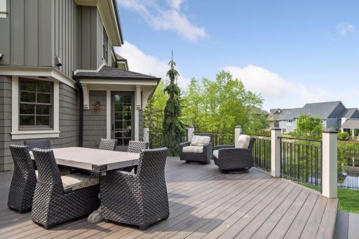77 Monarch Way, North Oaks, MN 55127