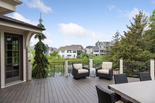77 Monarch Way, North Oaks, MN 55127