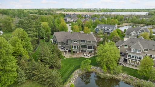 77 Monarch Way, North Oaks, MN 55127