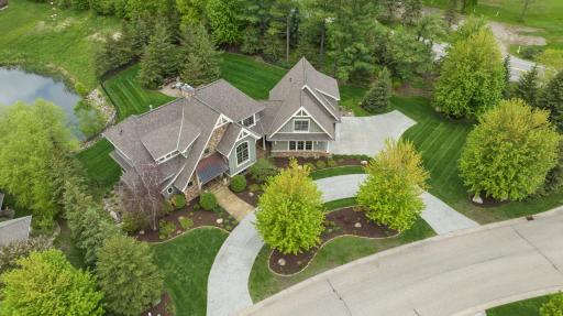77 Monarch Way, North Oaks, MN 55127