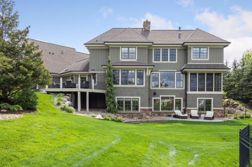 77 Monarch Way, North Oaks, MN 55127